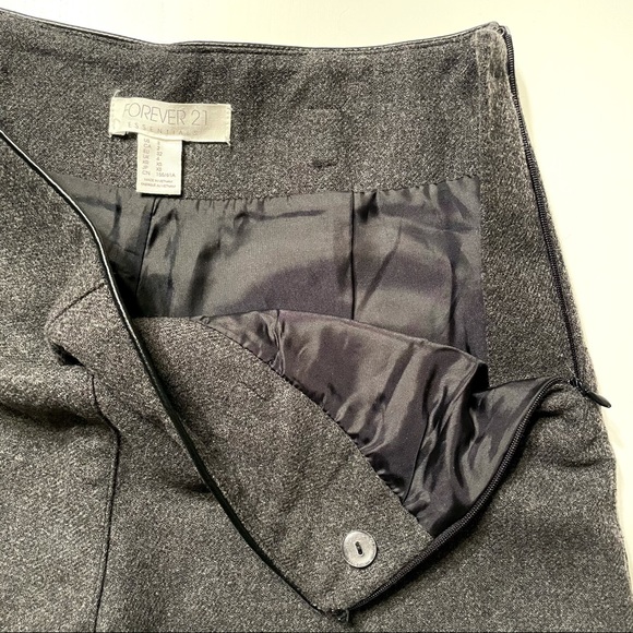 Forever 21 | High Waisted Shorts - Picture 4 of 4